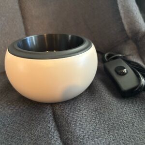 Cream and Black Electric Wax Warmer